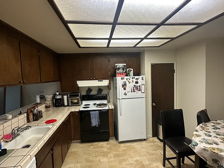 5056 Glide Dr #2 — Photo 3