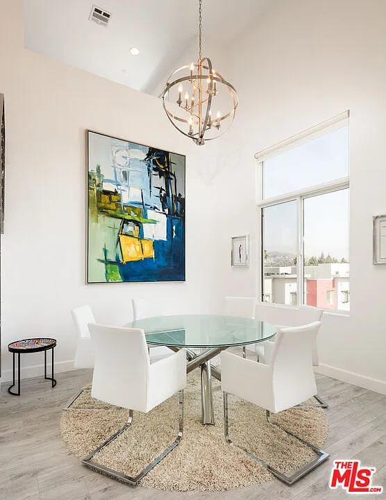 2 bed, 2.5 bath, 1460 sqft, $4,395 — Photo 3