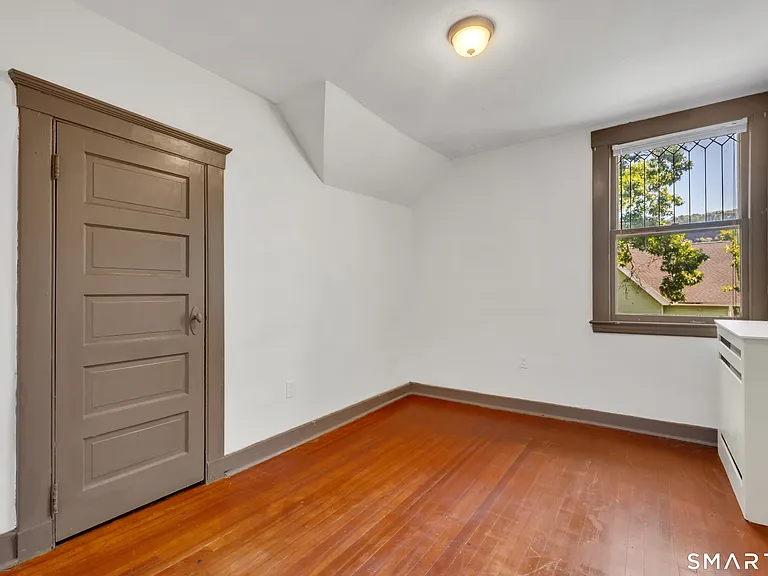 829 Orange St #3R — Photo 11