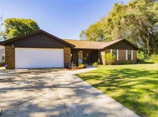 5837 Somerset Dr, Pensacola, FL 32526