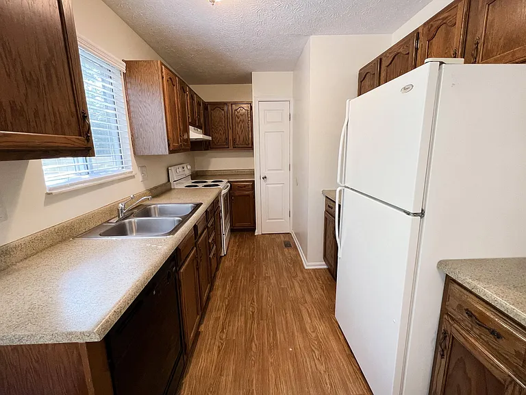 The Villas at Kingswood — Photo 10