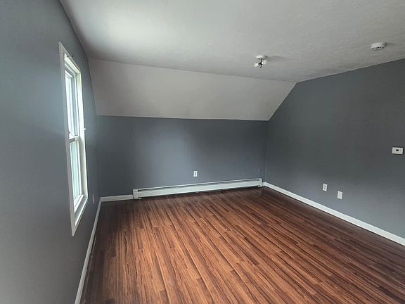 5th image of 19 Ashburnham St #1