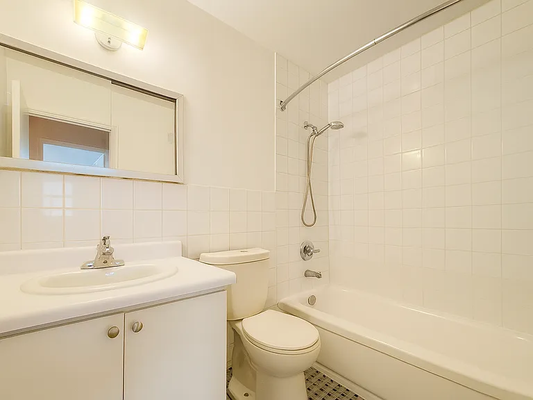 38 Dixington Cres — Photo 15
