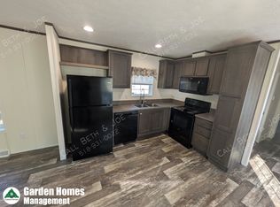 22 Carmela Ct, Nassau, NY 12123