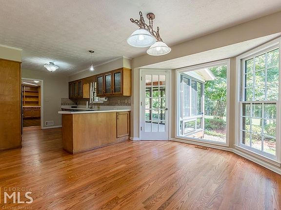 4th image of 3474 Pate Dr