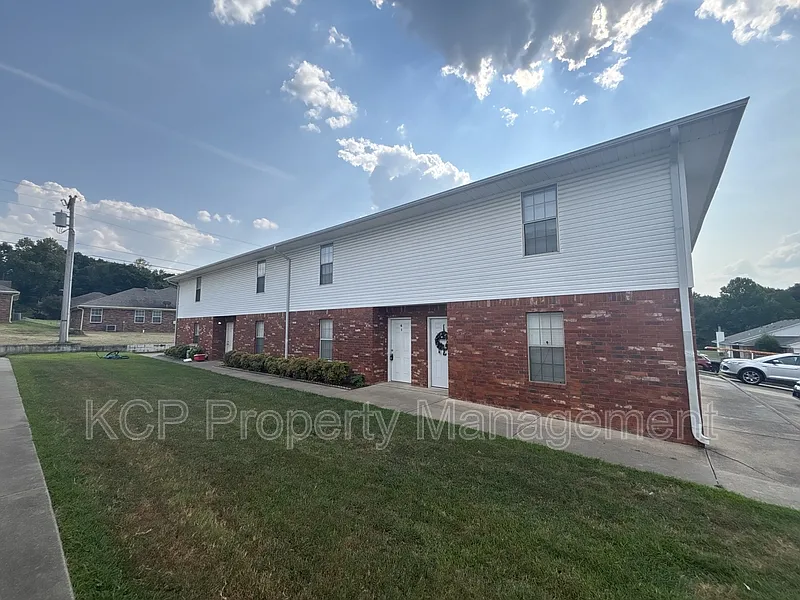 1115 Farley Cir #B