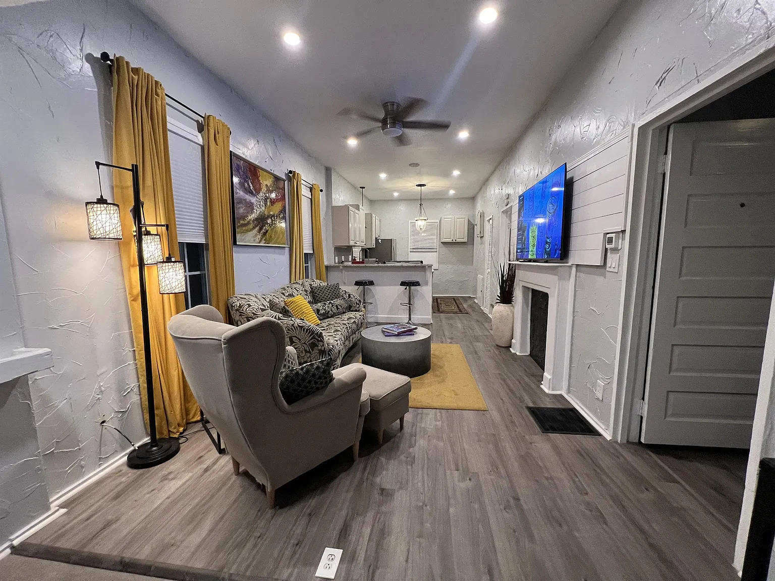 1077 Hampton Street NW - 1 — Photo 4