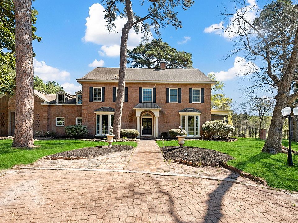 1st image of 210 W Fm 247 Rd