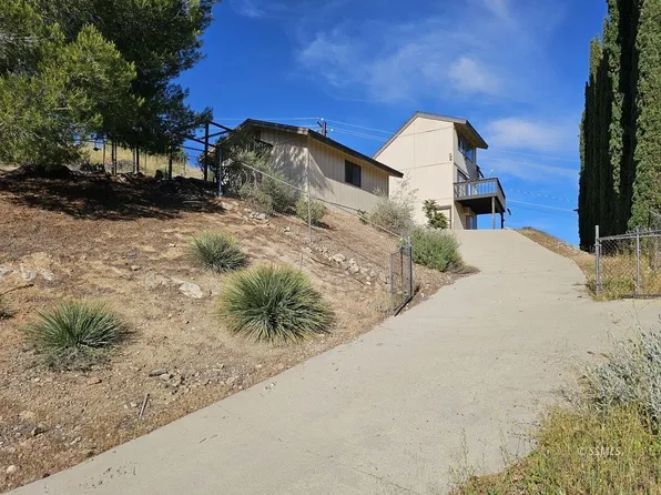 814 Sierra Vista Dr, Wofford Heights, CA 93285