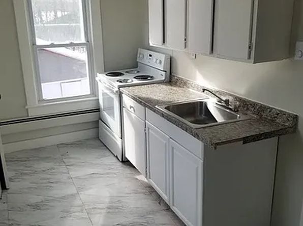 15 Roosevelt Pl APT 4