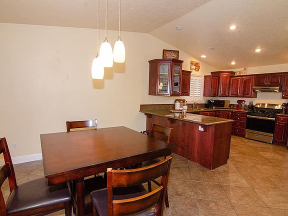 5th image of 4802 Greystone Ln