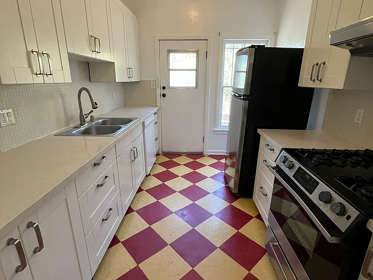 806 Tularosa Dr #11 — Photo 14