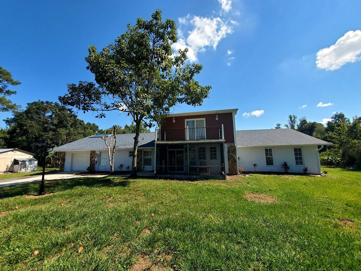 4 bed, 2800 sqft, $3,500 — Photo 2