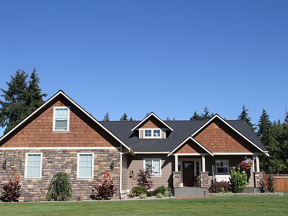 2nd image of 160 Idlewood Ln