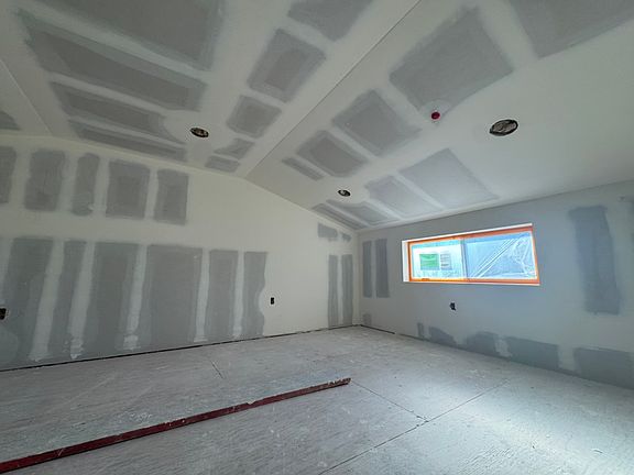 5th image of 341 N Magnolia St #339
