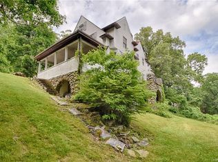 92 Summit Ave, Central Valley, NY 10917