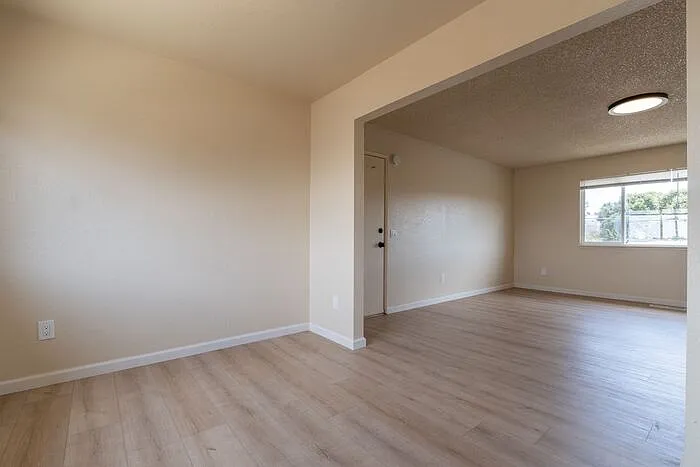 1185 Amador Ave #B — Photo 8