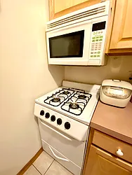 Rented by Street Realty Brokerage LLC