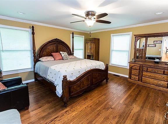 4th image of 11780 Bayberry Ln