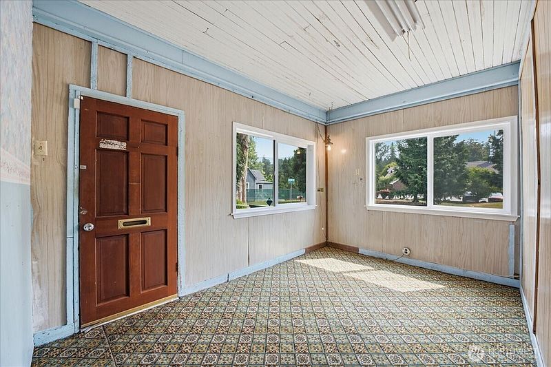 4th image of 14416 369th Avenue SE