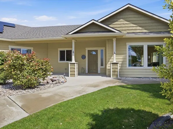 4 Daffodil Ct, Pasco, WA 99301