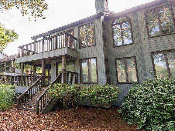 3rd image of 4534 Park Lake Dr