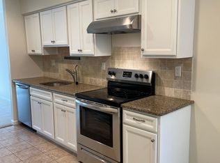 103 Hanover Ct, Chesterbrook, PA 19087