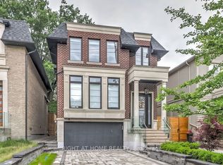 102 Parklea Dr, Toronto, ON M4G 2J8
