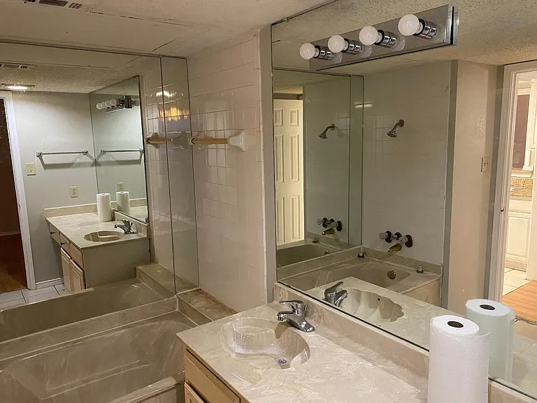 3550 Country Square Dr #112 — Photo 5