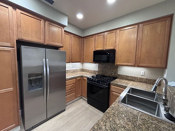 5th image of 1138 Wabesco Pl