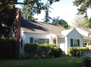 3051 NE 92nd St, Seattle, WA 98115