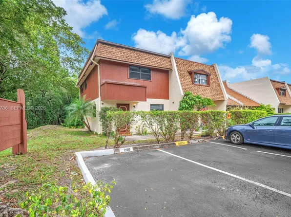 2199 N 14th Ave, Hollywood, FL 33020