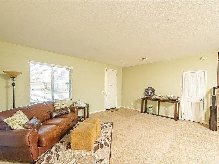 19690 Berrywood Dr — Photo 4