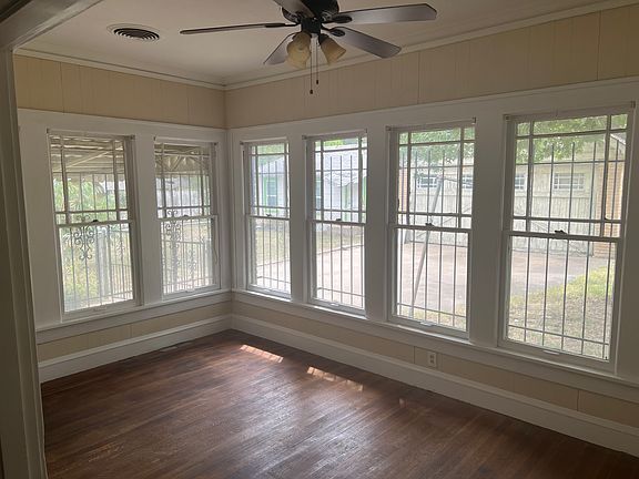 Sleeping porch/extra room