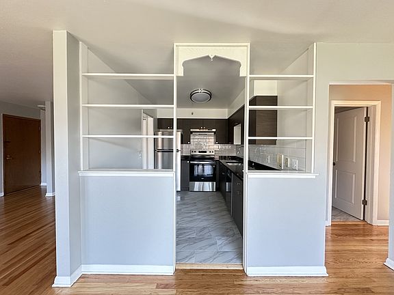 2nd image of 1026 S River Rd #B3