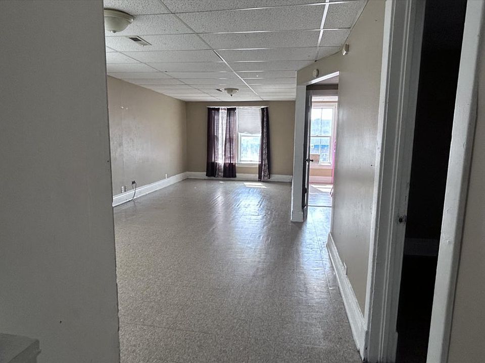 1st image of 4805 Indianapolis Blvd #2