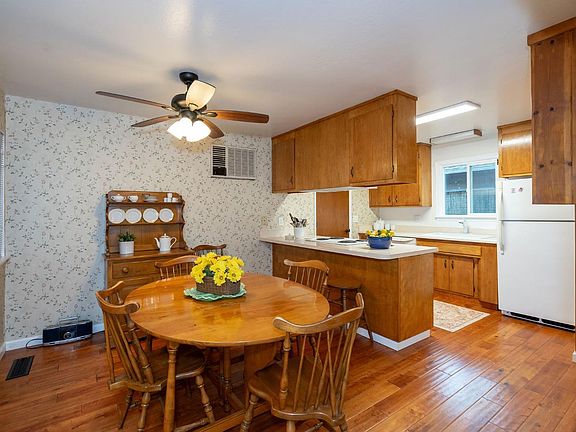 4th image of 4360 Princeton Way