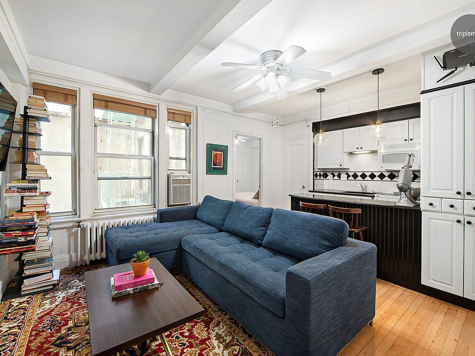 1st image of 325 W 45th St APT 209