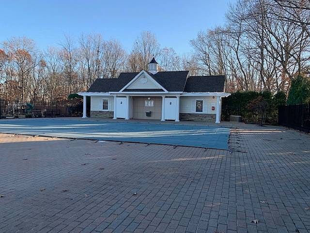 2nd image of 460 Old Town Rd #1F