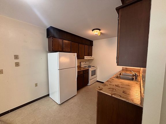 4th image of 706 9th St NW APT 12