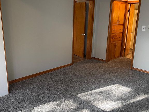 2nd image of 410 W Canal St #1/2