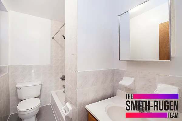 Rented by R New York | media 17