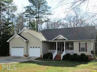 280 Stillwood Dr, Hartwell, GA 30643