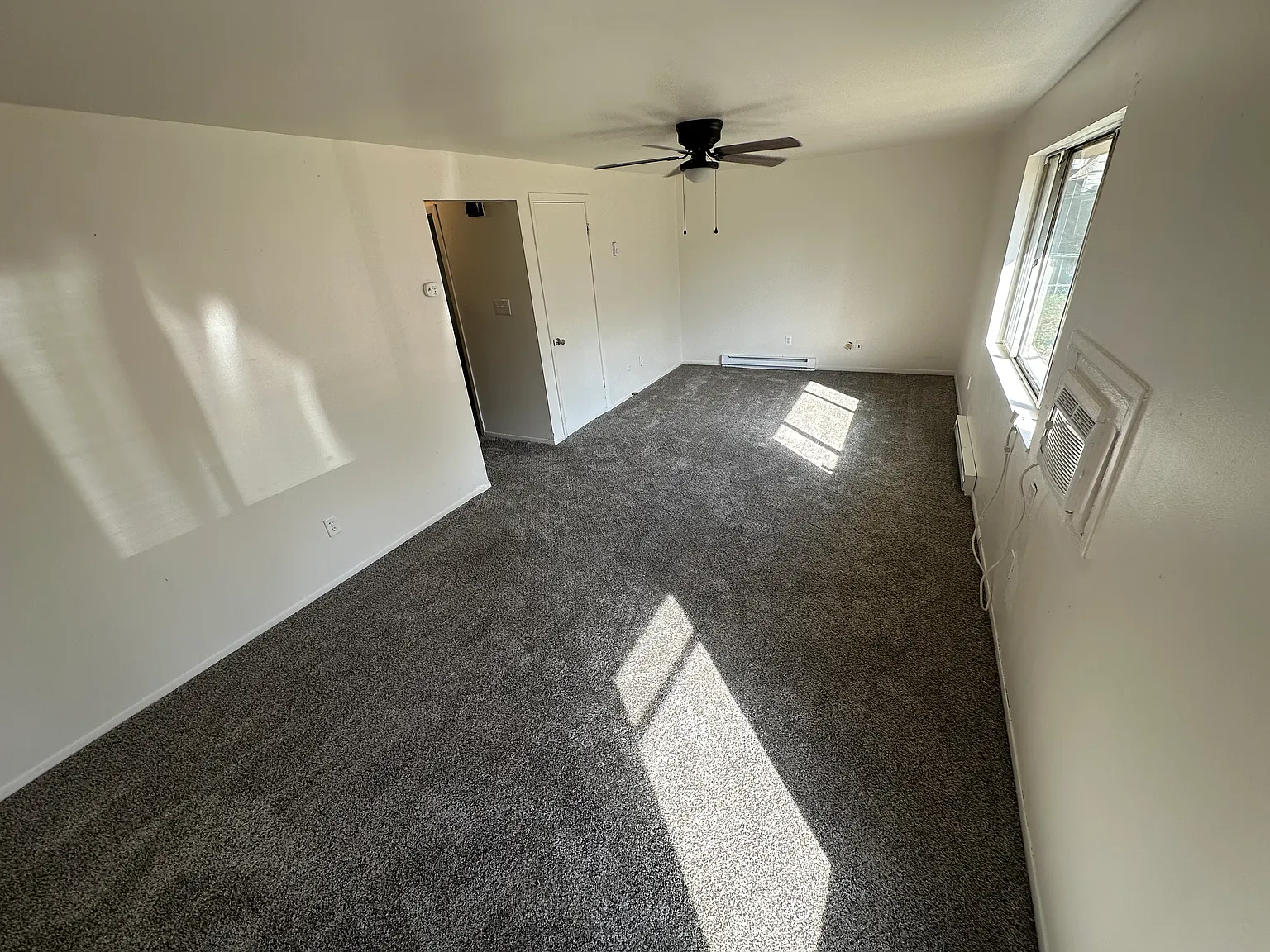 1 bed, 725 sqft, $850 — Photo 1