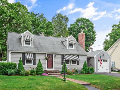 122 Fairfield St, Lowell, MA, 01851