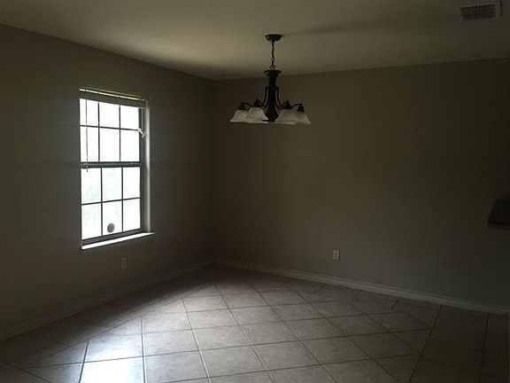 3rd image of 2051 Buenos Aires Dr