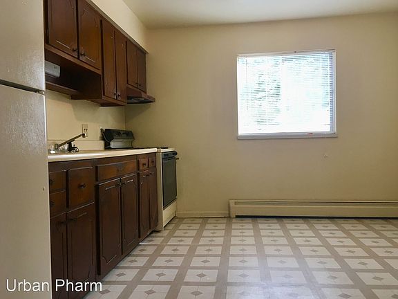 2nd image of 1852 30th St SW APT B