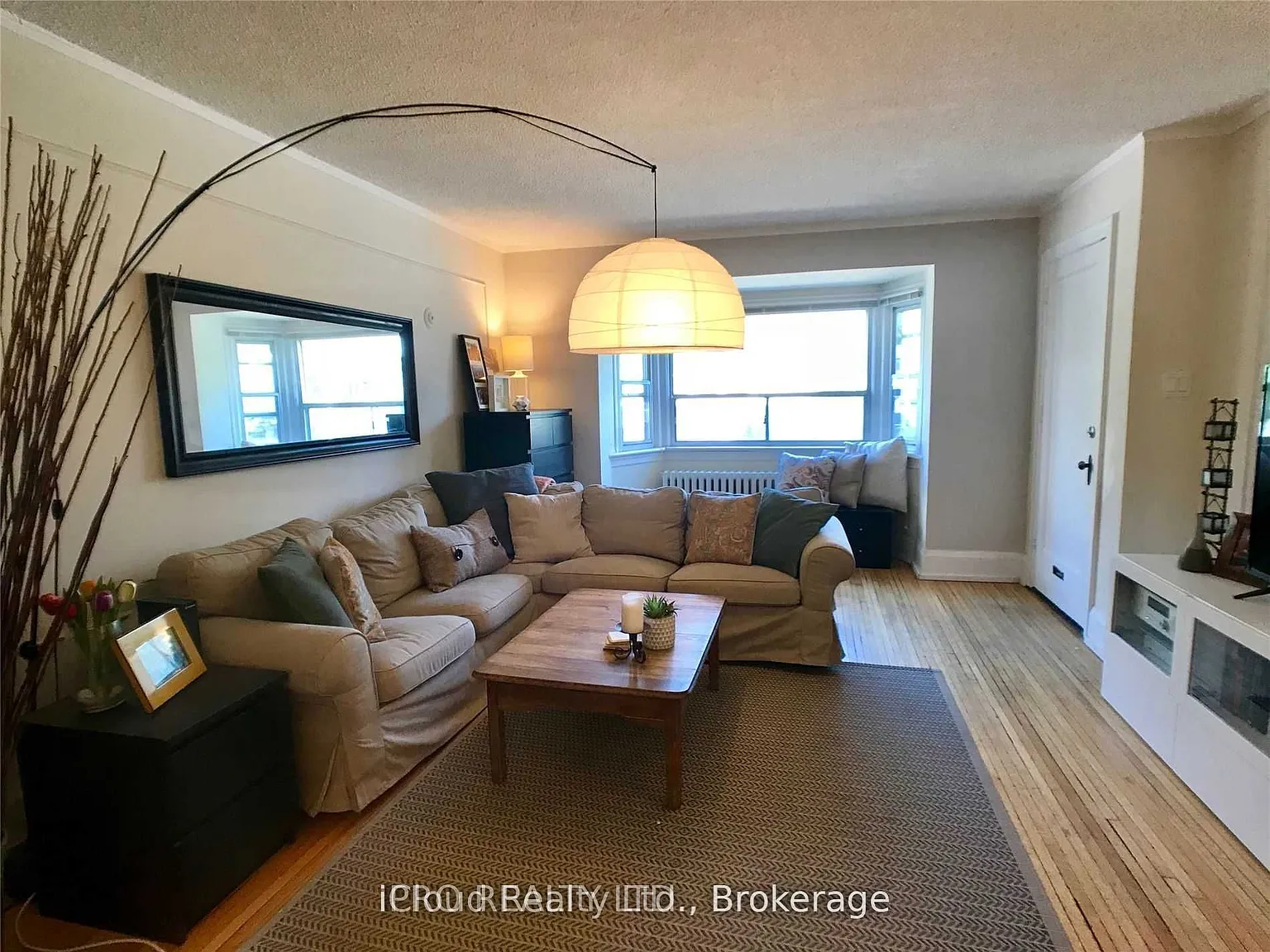 2 bed, $2,500 — Photo 2