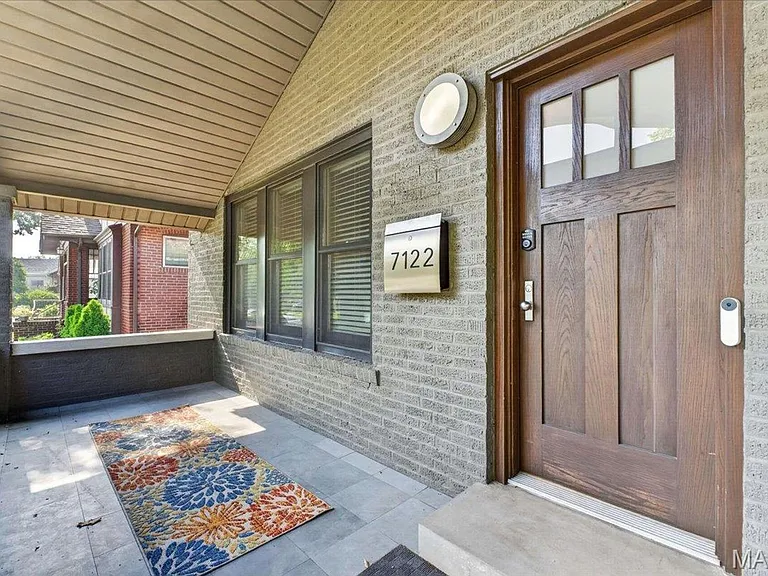 7122 Nashville Ave — Photo 5