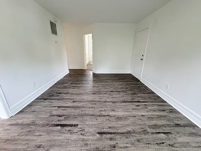 516 Homestead Ave — Photo 5